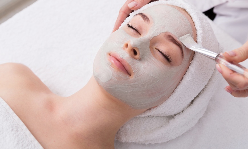 The Ultimate Deep Pore Cleansing Facial Guide